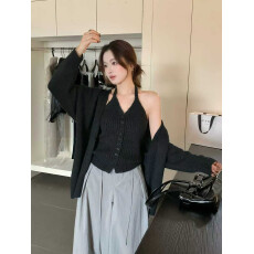 批发韩系慵懒针织开衫外套挂脖吊带背心两件套秋冬高级感软糯毛衣套装