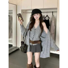 批发韩系慵懒针织开衫外套挂脖吊带背心两件套秋冬高级感软糯毛衣套装