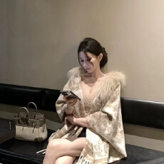 批发高级感流苏大毛领针织披肩女装秋冬法式<b class='q'>气质</b>百搭<b class='q'>外套</b>上衣