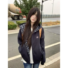 批发美式复古印花拼接设计感连帽卫衣女秋冬新款宽松学院风开衫外套潮