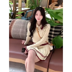 批发早<b class='q'>秋</b>上新！减龄小马刺绣polo领长袖针织