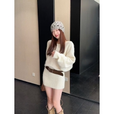 批发春秋新款<b class='q'>韩版</b>时尚松弛感长袖针织连衣裙女纯色长袖收腰显瘦短裙子