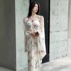 批发【两件套有胸垫】胸垫度假风挂脖<b class='q'>网纱</b>长款连衣裙性感裙夏季新款