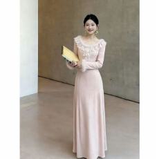 批发法式千金风毛毛拼接长袖<b class='q'>连衣裙</b>女秋冬季高级感生日<b class='q'>礼服</b>收腰长裙子