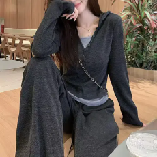 批发连帽卫衣<b class='q'>运动服</b>套装女春秋跑步时尚韩版显瘦上衣休闲三件套阔腿裤