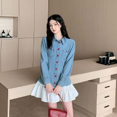 批发高级感<b class='q'>牛仔</b>拼接<b class='q'>连衣裙</b>女春季气质时髦超火荷叶边短裙子