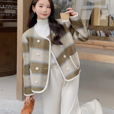 批发秋冬新款名媛小香风格子大衣女短款毛呢外套2026英伦风圆领双排扣