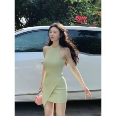 批发2026夏季新款设计感开叉纯欲风性感甜辣妹中长款针织背心上衣