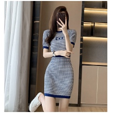 批发小香风<b class='q'>连衣裙</b>2026新款女夏季高级感条纹气质显瘦针织裙子短袖