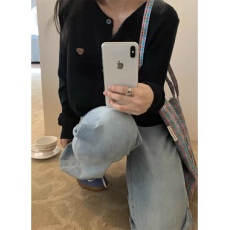 批发安迪绒刺绣小熊软糯<b class='q'>开衫</b>2026新款学院风女秋冬潮流甜美