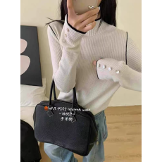 批发白色半高领打底衫女撞色内搭秋冬老钱风<b class='q'>立领</b>修身针织上衣外穿