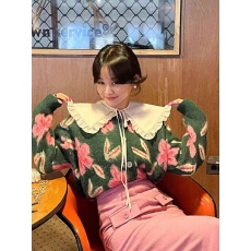 批发亚马逊韩国东大门秋冬新品拉毛提花<b class='q'>针织</b>墨绿复古毛衣<b class='q'>开衫</b>花朵上衣
