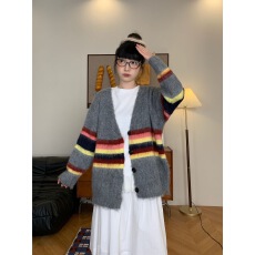 批发跨境<b class='q'>外贸</b>韩系温柔风条纹V领毛衣<b class='q'>外套</b>女韩版秋冬新款慵懒宽松开衫