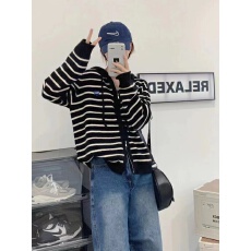 批发跨境初秋<b class='q'>女装</b>新款条纹针织毛衣开衫<b class='q'>休闲</b>拉链连帽针织开衫外套女