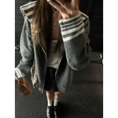 批发跨境外贸学院风撞色条纹海军领毛衣女装秋季减龄宽松软糯针织外套