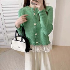 批发跨境外贸蕾丝拼接圆领<b class='q'>毛衣</b>外套女春秋设计感洋气减龄针织开衫上衣