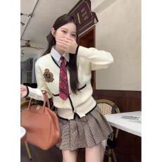 批发跨境<b class='q'>外贸</b>韩板学院风假两件长袖针织毛衣女设计感修身显瘦减龄上衣