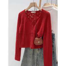 批发跨境<b class='q'>外贸</b>韩系复古镂空设计感红色<b class='q'>开衫</b>毛衣女早秋慵懒风短款针织衫