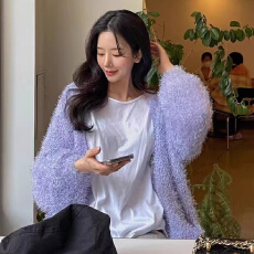 批发<b class='q'>外贸</b>韩国秋冬慵懒气质V领毛绒绒设计宽松百搭针织<b class='q'>开衫</b>毛衣外套女