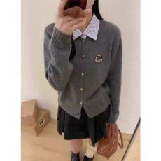 批发外贸秋冬新款<b class='q'>衬衫</b>领拼接学院风刺绣羊绒针织开衫时髦洋气女款上衣