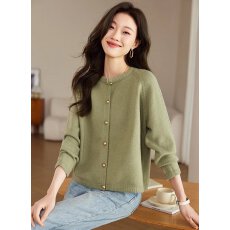 批发外贸初秋新款短款<b class='q'>外</b><b class='q'>搭</b><b class='q'>开衫</b>基础款新年红色针织外套减龄<b class='q'>长袖</b>上衣女