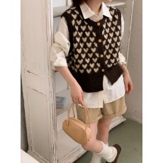 批发跨境亚马逊法式秋冬新款甜美爱心图案设计感提花针织马甲女开衫