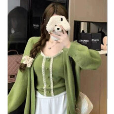 批发秋冬款蕾丝背心吊带+浣熊绒羊毛针织开衫女外贸韩版软糯毛衣<b class='q'>套装</b>