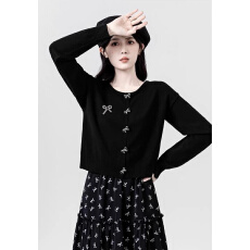 批发黑色针织开衫外套女春秋新款小众外贸设计感显瘦毛衣外搭短款上衣