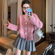 批发跨境慵懒风软糯V领针织<b class='q'>开衫</b><b class='q'>女</b>下摆流苏高级感小个子混纱毛衣外套