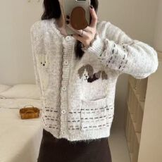 批发秋冬新款慵懒<b class='q'>毛衣</b>跨境外贸日系复古休闲宽松可爱小狗撞色针织<b class='q'>开衫</b>