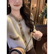 批发外面速卖通小香风<b class='q'>毛衣</b><b class='q'>女</b>秋冬新款气质名媛拼色圆领短款针织<b class='q'>开衫</b>