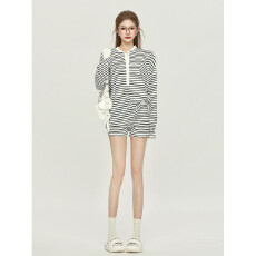 批发<b class='q'>运动</b>休闲套装春夏季新款撞色条纹长袖T恤上衣直筒短裤子两件套女