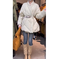 批发法式冬季复古高级感收腰V领显瘦加厚保暖<b class='q'>羽绒服</b>女气质白鸭绒外套