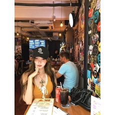 批发法式白色蕾丝吊带背心女<b class='q'>春</b>季纯欲风气质性感修身显瘦辣妹无袖上衣