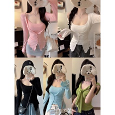 批发撩心美神性感含胸垫吊带<b class='q'>背心</b>叠<b class='q'>穿</b>木耳边方领长袖开衫<b class='q'>露</b><b class='q'>脐</b>两件套女