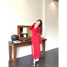 批发<b class='q'>欧美风</b>红色印花<b class='q'>连衣裙</b>女性感度假长裙气质出片咖啡馆打卡裙子长款