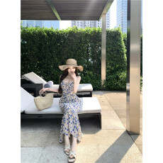 批发名媛气质性感吊带碎花<b class='q'>连衣裙</b>女夏季2026新款纯欲<b class='q'>收腰</b>修身鱼尾长裙