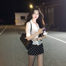 批发白色V领短袖POLO衬衫纯欲修身收腰短款上衣波点半身裙<b class='q'>包臀</b>裙<b class='q'>短裙</b>