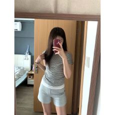 批发【原版面料】<b class='q'>韩版</b>chic纯欲假两件撞色条纹露肩短袖T恤<b class='q'>女</b>