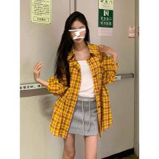 批发春季高级黄色<b class='q'>格子衬衫</b>女长袖外搭港味潮流宽松衬衣港风外套上衣