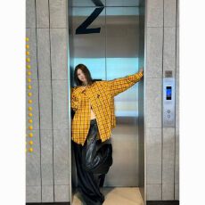 批发美式黄色<b class='q'>格子</b><b class='q'>衬衫女</b>外穿设计感小众春季潮流叠穿宽松衬衣chic上衣