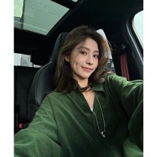 批发高级感洋气复古灯芯绒衬衫女春<b class='q'>秋</b>新款宽松百搭显白叠穿衬衣外套