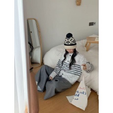 批发复古韩系条纹针织设计开衫宽松慵懒秋冬<b class='q'>针织衫</b>洋气休闲毛衣外套