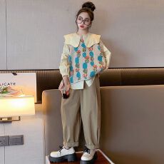 批发<b class='q'>女童</b>衬衫<b class='q'>毛衣</b>套装2025春秋款中大童娃娃领上衣针织马甲洋气秋装潮