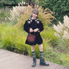 批发女童丝绒连衣裙冬2025新款洋气女孩加绒裙子公主裙潮春季赫本风