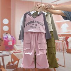 批发女童休闲运动套装2026春秋新款<b class='q'>儿童</b>宽松工装裤搭配连帽上衣时髦潮