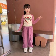 批发女童套装2026春秋款新款中大童时髦洋气上衣<b class='q'>儿童</b>休闲工装裤两件套