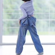 批发女童牛仔裤<b class='q'>春</b>秋款2025新款洋气女孩时髦儿童百搭蝴蝶结直筒阔腿裤