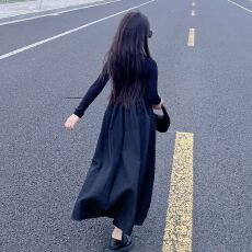 批发女童赫本风<b class='q'>连衣裙</b>秋季2025新款洋气<b class='q'>儿童</b>休闲小黑裙大摆裙长袖裙子