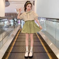 批发<b class='q'>女</b><b class='q'>童</b><b class='q'>套装</b>夏季2026新款儿<b class='q'>童装</b>娃娃领学院风短袖衬衫短裤女孩两件套